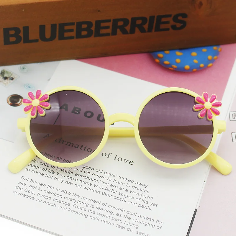 

2025 New Children's Floret Sunglasses Anti-ultraviolet Fashion Children's Sports Sunglasses Outdoor Shading Travel Climbing