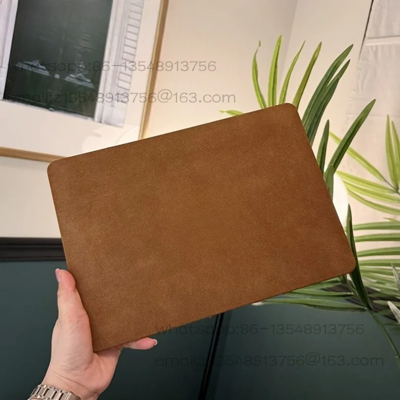 

2025 новый микро-оксамитовый коричневый M4 M5 подходит для защитного чехла 24-25 Pro (M5/M4) 16 дюймов [A3403/3186]