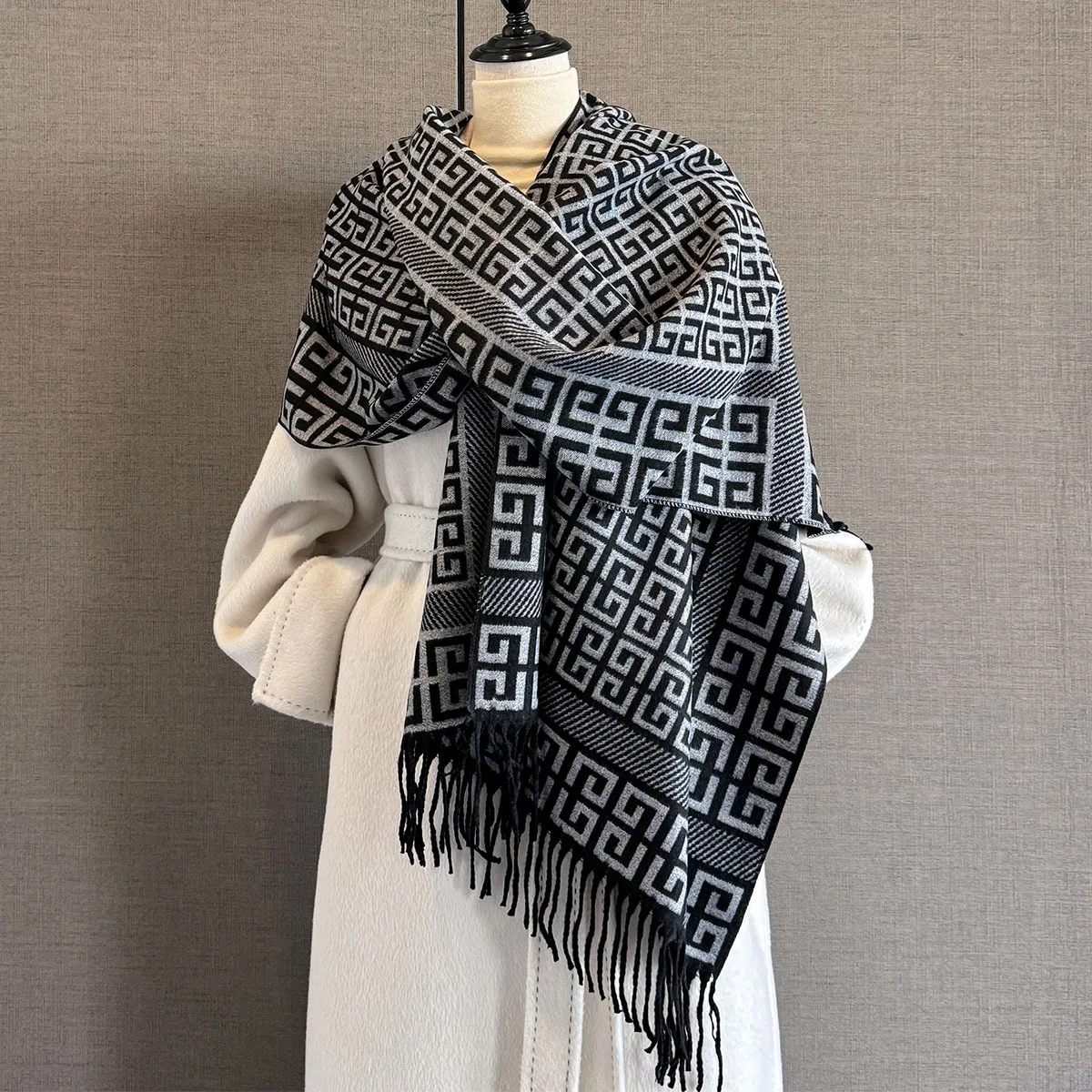 

Autuma Winter Cashmere Scarf Women Luxury Brand Print Female Shawl Wrap Scarves Lady Thick Warm Blanket Gift Echarpe Pashmina