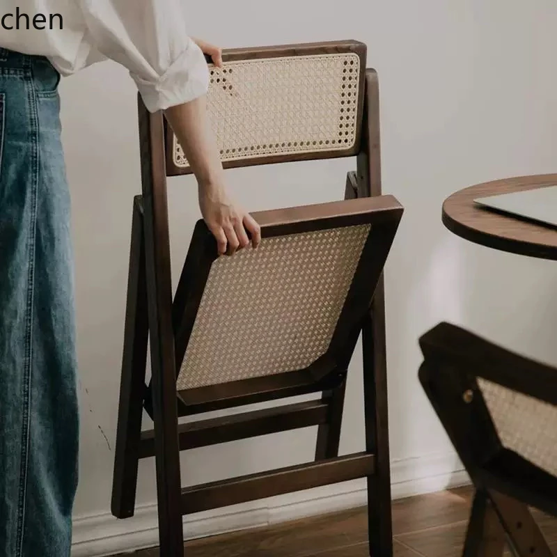 

LXC leisure famous hotel retro foldable rattan medieval chair solid wood backrest dining chair