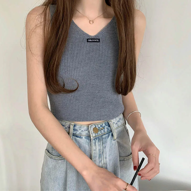 

Женские хлопковые майки ITOOLIN, базовые однотонные элегантные укороченные топы с V-образным вырезом, повседневные летние майки-камизолы для женщин 2023