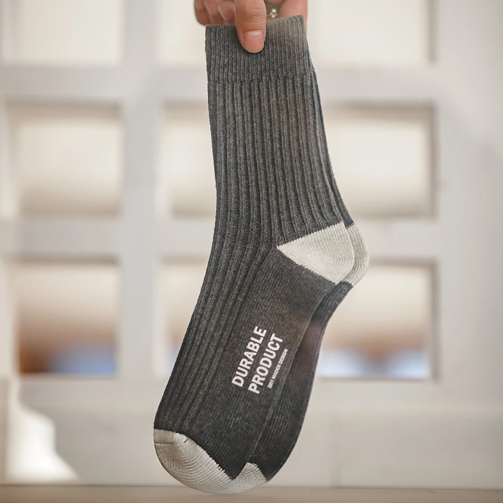 Maden الرجال تنفس 3 أزواج الجوارب عارضة المتناقضة اللون محبوك منتصف العجل الجوارب ثلاثة ألوان حفرة سميكة الدافئة خط طويل الجوارب