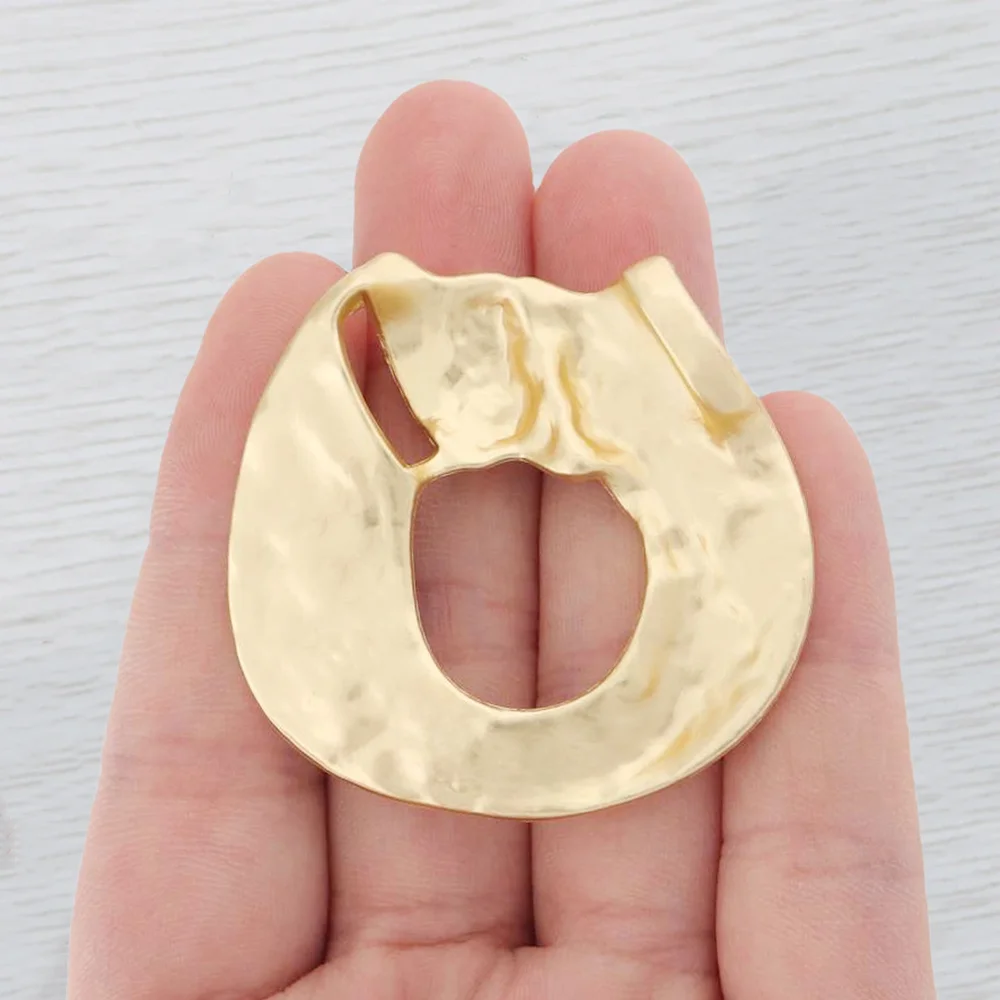 1 x New Style Matte Gold Hamme - Ethnic Fashion Jewellery recension och pris