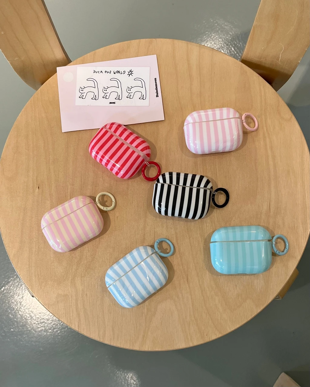 Korean Style Candy Color Vertical Stripe Glossy With Hook Shock Proof Earphone Cover Case for AirPods 1 or 2 3 4 5 Pro 2 Pro 3