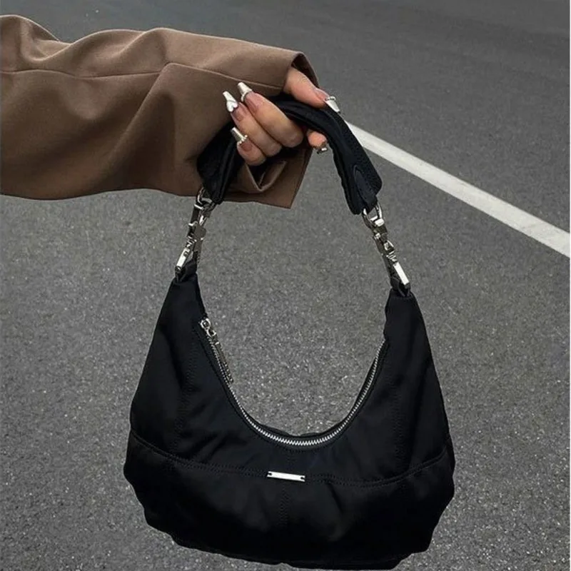 Sac à Main Rétro Noir Minimaliste Haut de Gamme pour Femme, Sous les Bras