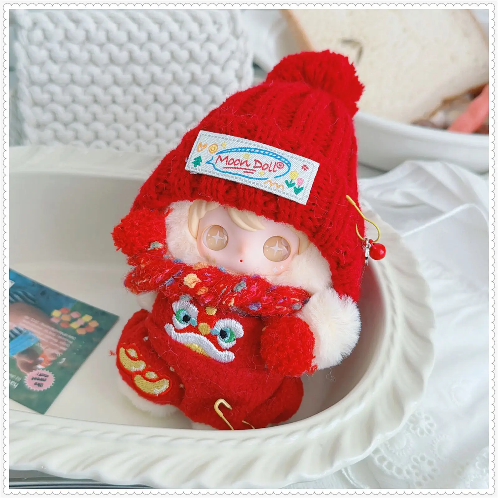 10-15 cm Kawaii Mini Idol Vestiti per bambole Carino Danza Leone Cappello Cappello rosso Sciarpa Set Peluche Vestiti per bambole Accessori Felice Anno Nuovo Decor