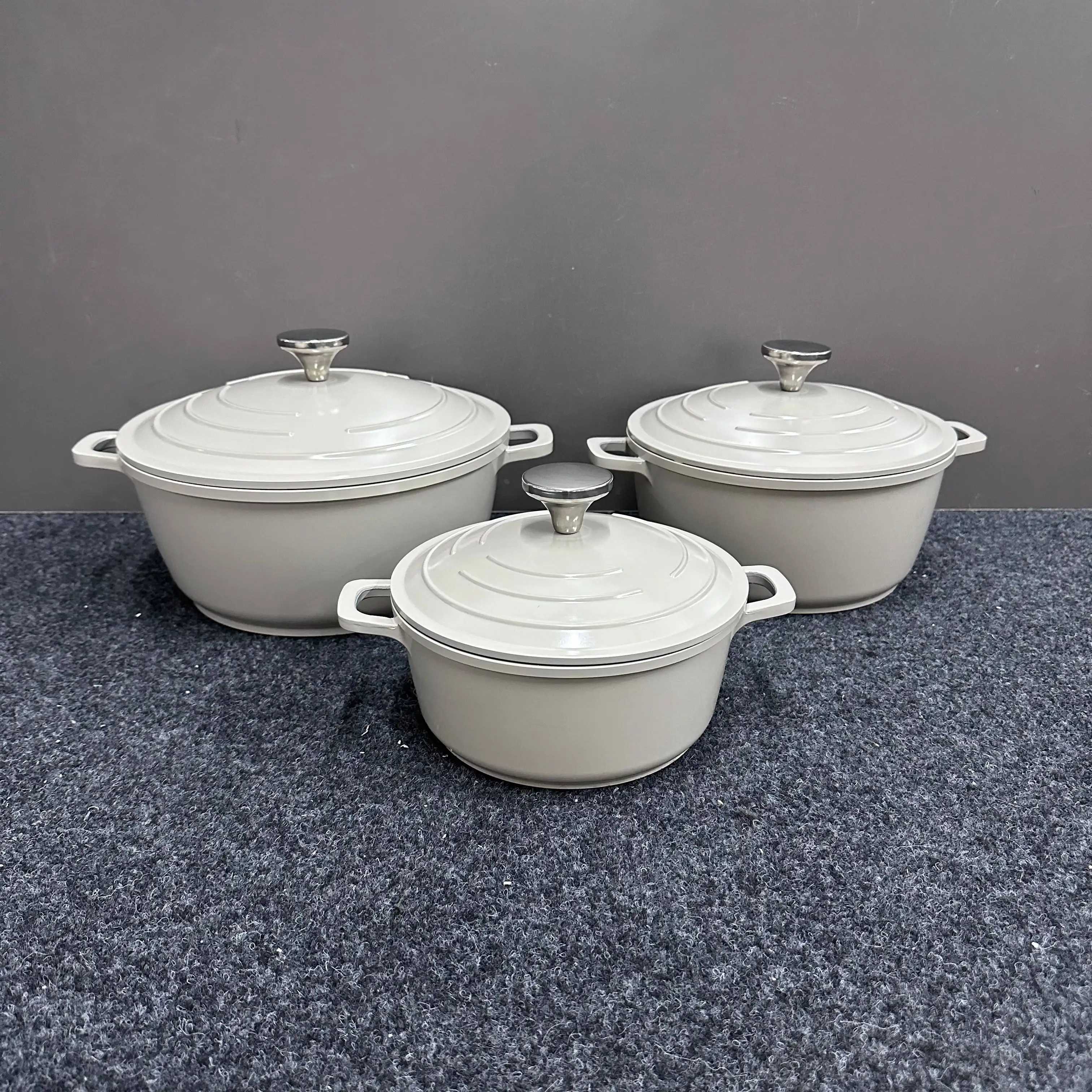 Factory Direct Custom Logo Die cast cookware sets Kitchen Cooking  pots Non-stick coating Casseroles