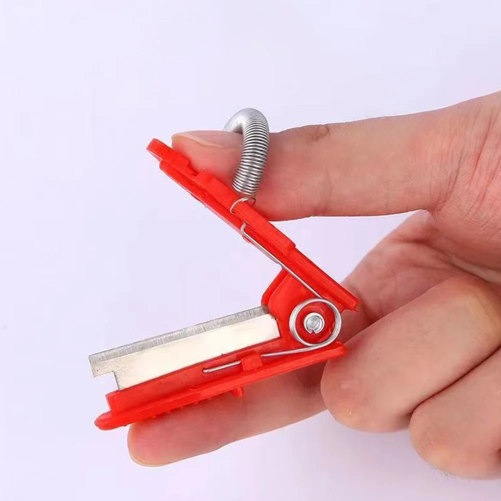 

2Pcs Fruit Picker Tool with Comfortable Thumb Cutter for Harvesting Vegetables Strawberries Grapes Cucumbers Eggplant Peppers