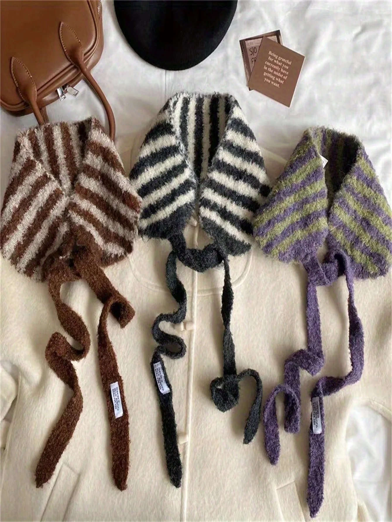 

1pcs Korean Style Striped Scarf for Women - Autumn/Winter Fashionable Design with Drawstring, Dual-Use Ear Warmer and Hat Access