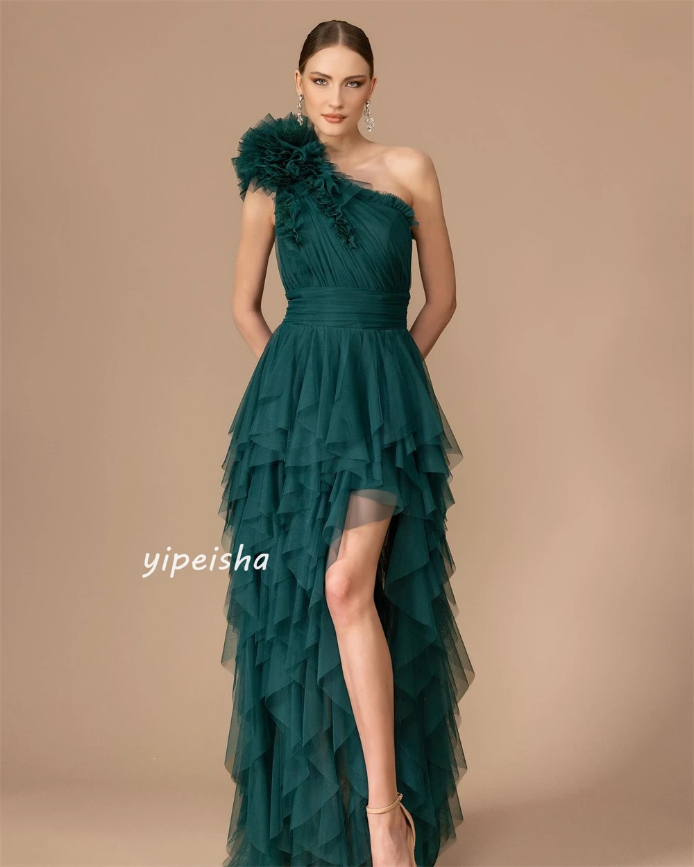 Maßgeschneidertes, gerüschtes Quinceanera-Quinceanera-Kleid in A-Linie mit einer Schulter, maßgeschneidertes Anlasskleid, lange Kleider