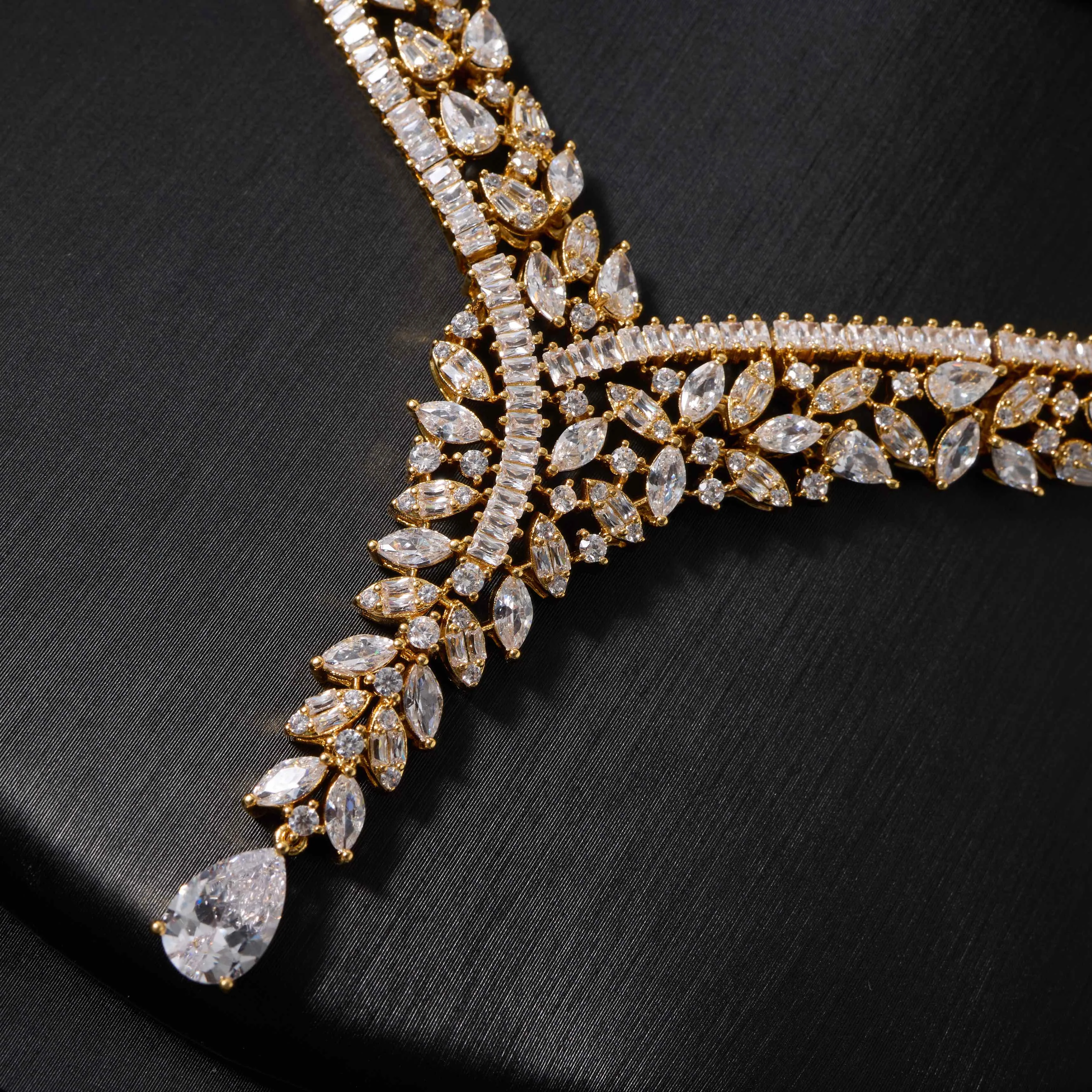 025722 Bridal Luxury Elegant Necklace Set for Women Cubic Zirconia Wedding Jewelry Set For Brides Accessories jewelry