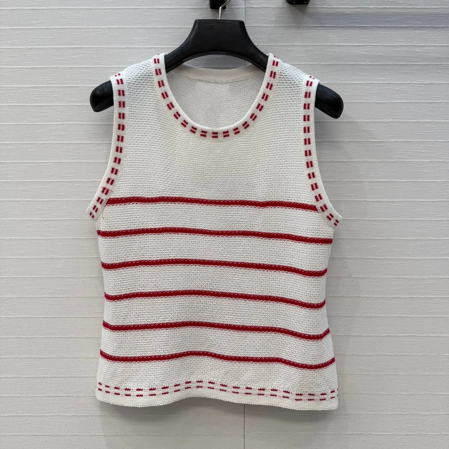 New Summer Contrast Stripe Knit Vest, Embroidered Sleeveless Top