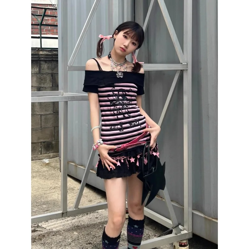 

One Shoulder Striped Short Sleeve T-shirt Women's Summer 2000s Sexy Harajuku Y2k Top Gothic Streetwear Fashion Slim Casual Tees