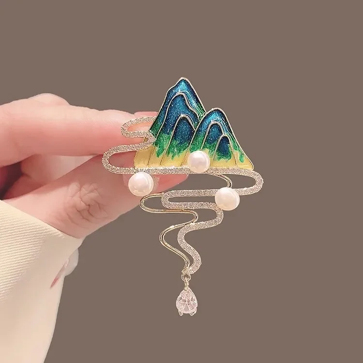 Chinese Trend Retro Famous Painting Thousand Miles of Rivers and Mountains Tassel Brooch Hanfu Qipao Pressed Collar Gift Pin