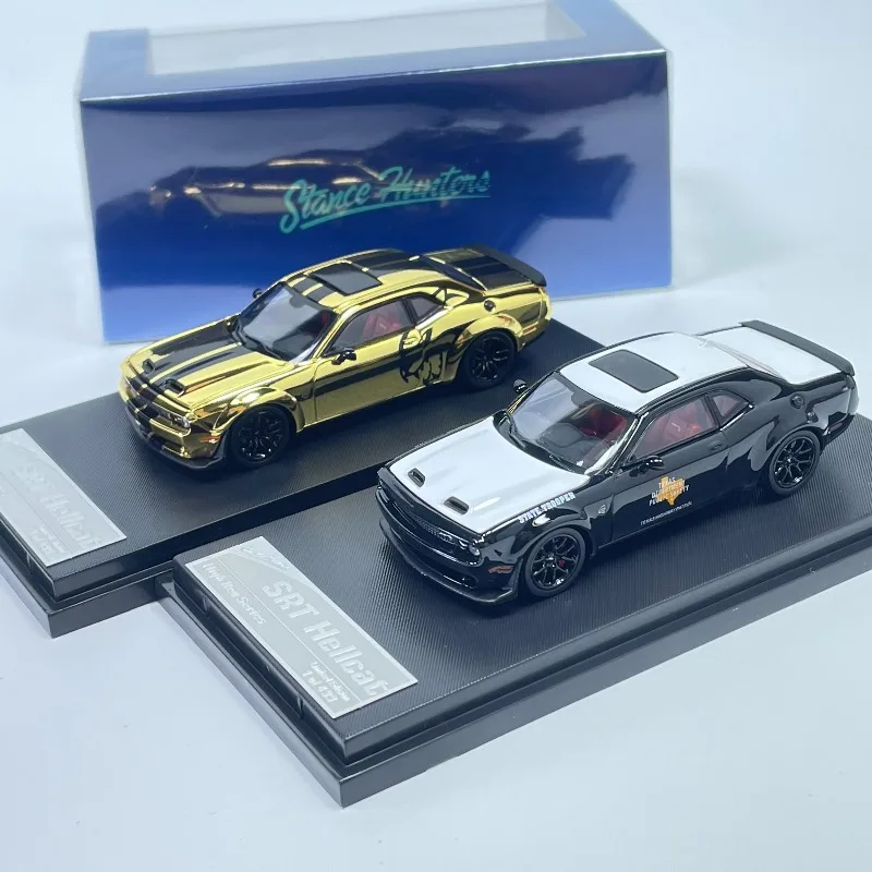 In stock:1:64 Hell Cat SRT gold alloy die-cast miniature simulation car model creative decorative item, festival gift