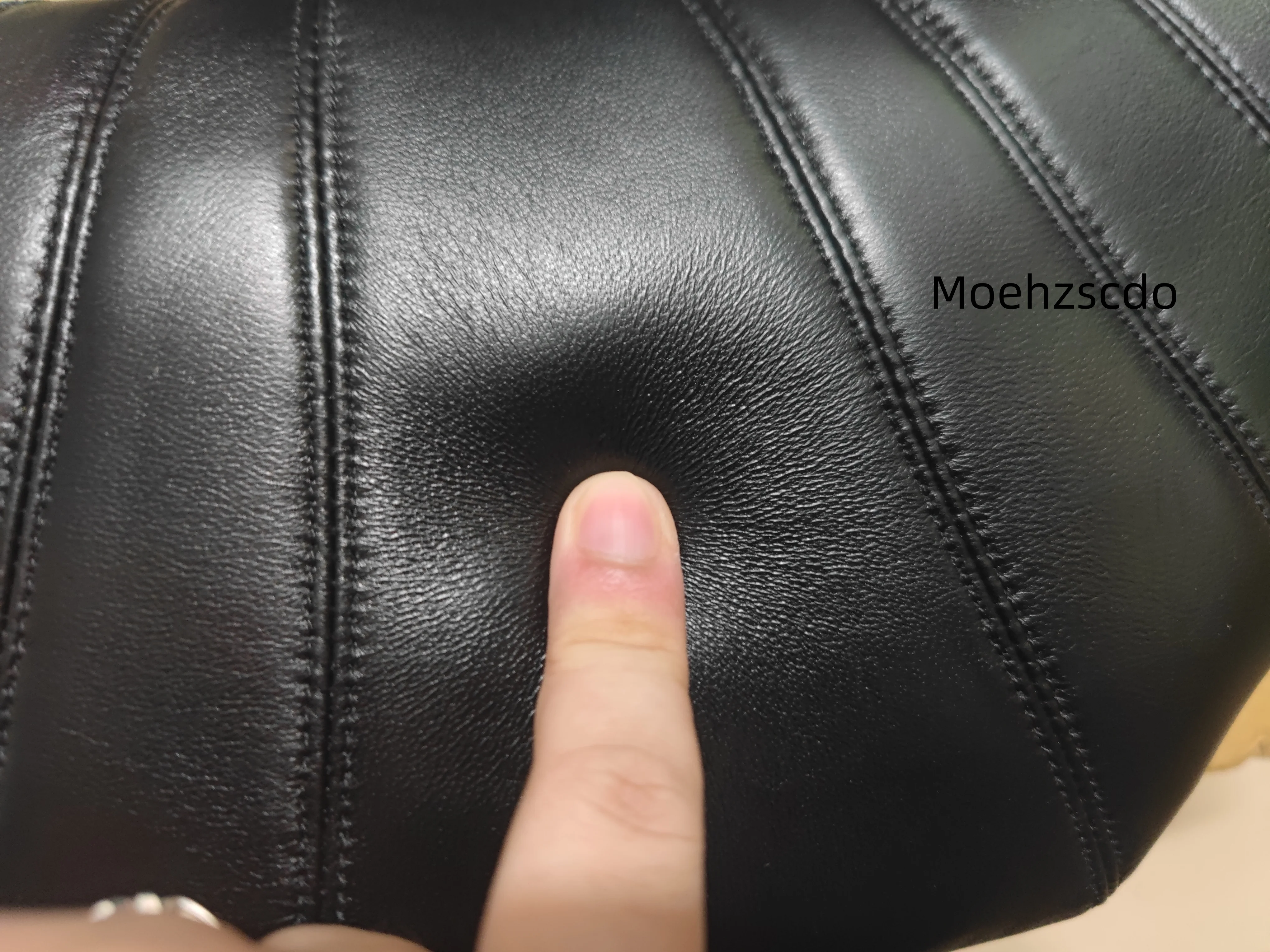 2024 top quality Fashion beautiful 100% sheepskin diagonaldumpling bag Large capacity designer popularsoft chest bag image 5
