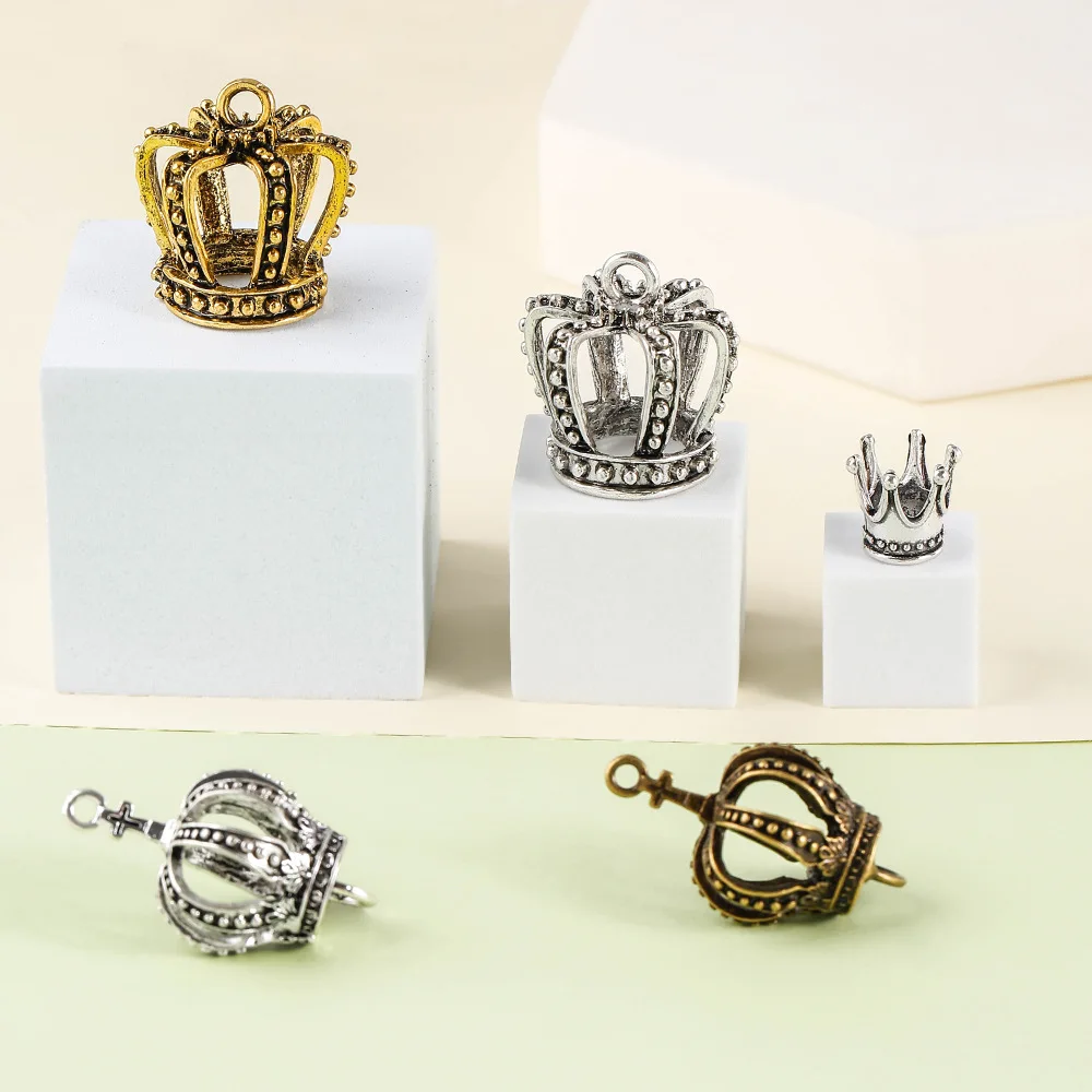 إكسسوار قلادة صغيرة على شكل تاج الأكثر مبيعًا، إكسسوار مجوهرات مصنوع من سبيكة ثلاثية الأبعاد، قلادة على شكل تاج