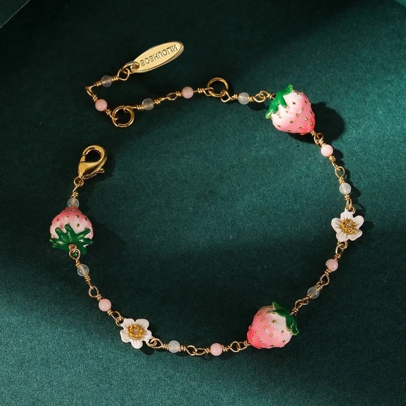 

Original Design Fashion Versatile White Flower Pink Strawberry Jewelry