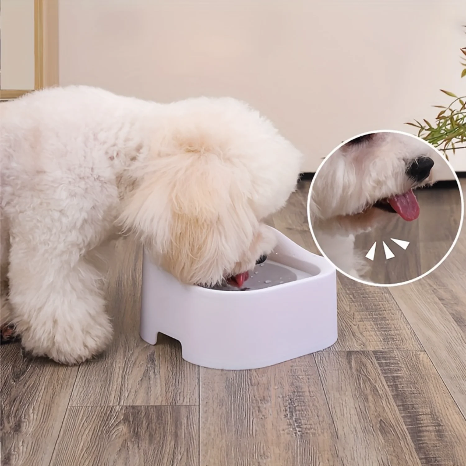 Large Capacity Levitating Pet Water Bowl for Dogs and Cats - Non-Leak, Easy to Drink, Plastic Design - Floating and Uncharged.