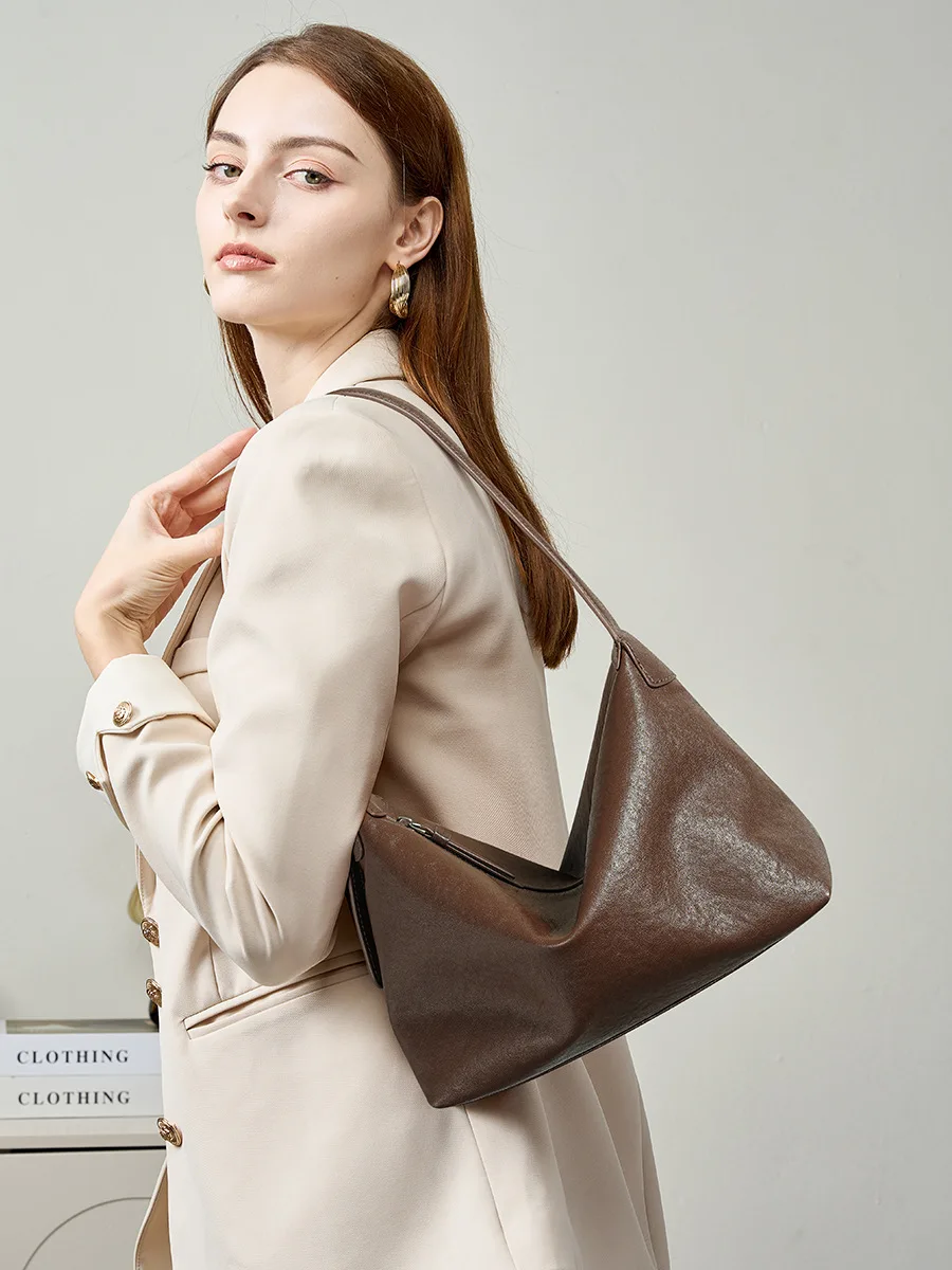 

First layer vegetable tanned cowhide casual one-shoulder armpit bag commuter large capacity classic leather messenger hobo bag