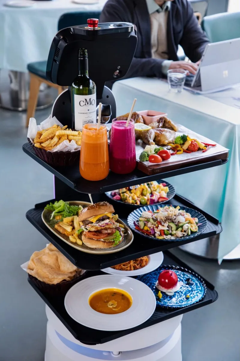 Robot de entrega comercial con sensor inteligente para evitar obstáculos con diseño humanoide