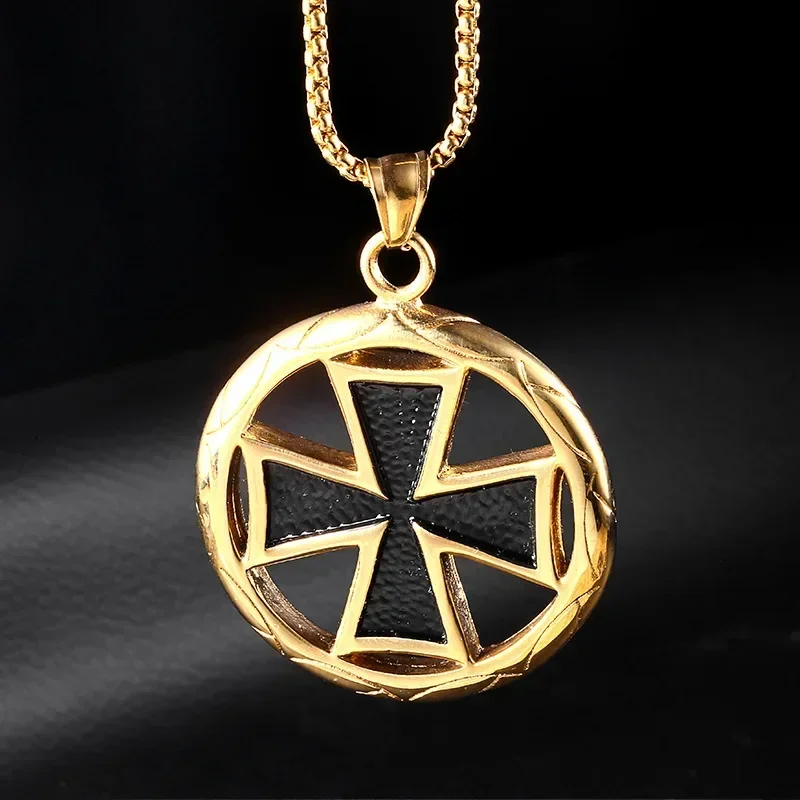 New Cross Knights Templar Necklace Round Pendant for Men Boy German Stainless Steel Military Necklaces Male Jewelry