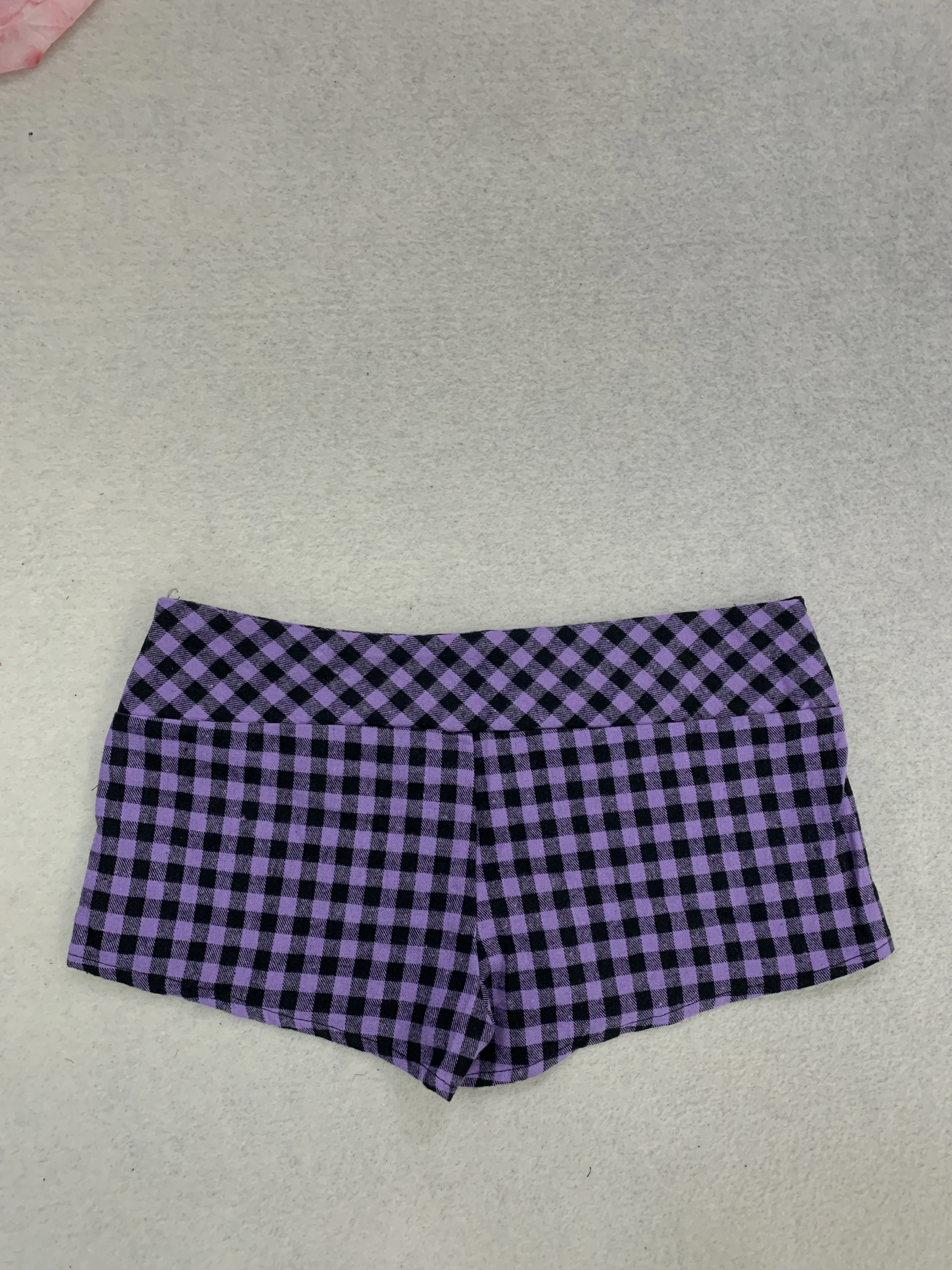 Y2K Süße und Coole Karierte Kurze Hotpants mit Niedriger Taille, Knöpfen und Schlankem Kariemuster, Sommer-Streetwear-Shorts für Mädchen. – Detail 15