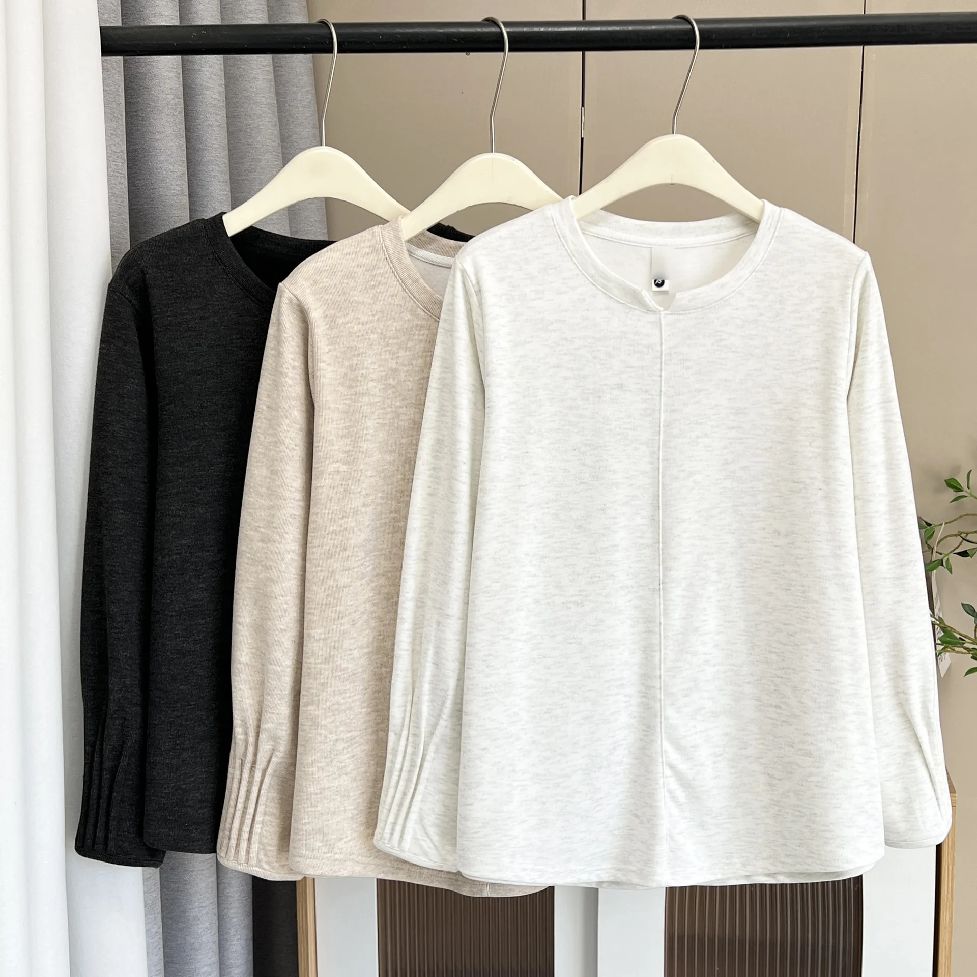 XXXXL موضة حجم كبير تي شيرت نسائي جديد الخامس الرقبة مطوي الصوف قاعدة القمم للخريف والشتاء ملابس داخلية دافئة 192 #4