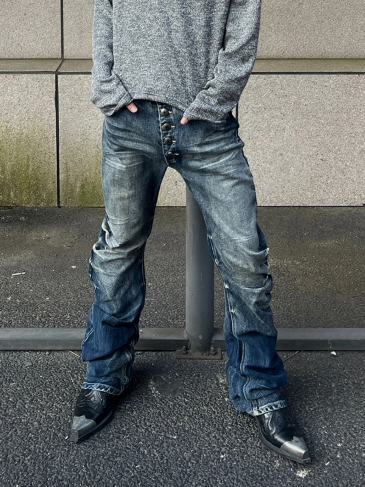 

Vintage American High Street Men's Straight Leg Jeans Micro Flared Slim Fit Trousers with Folded Hem And Knife Pleat