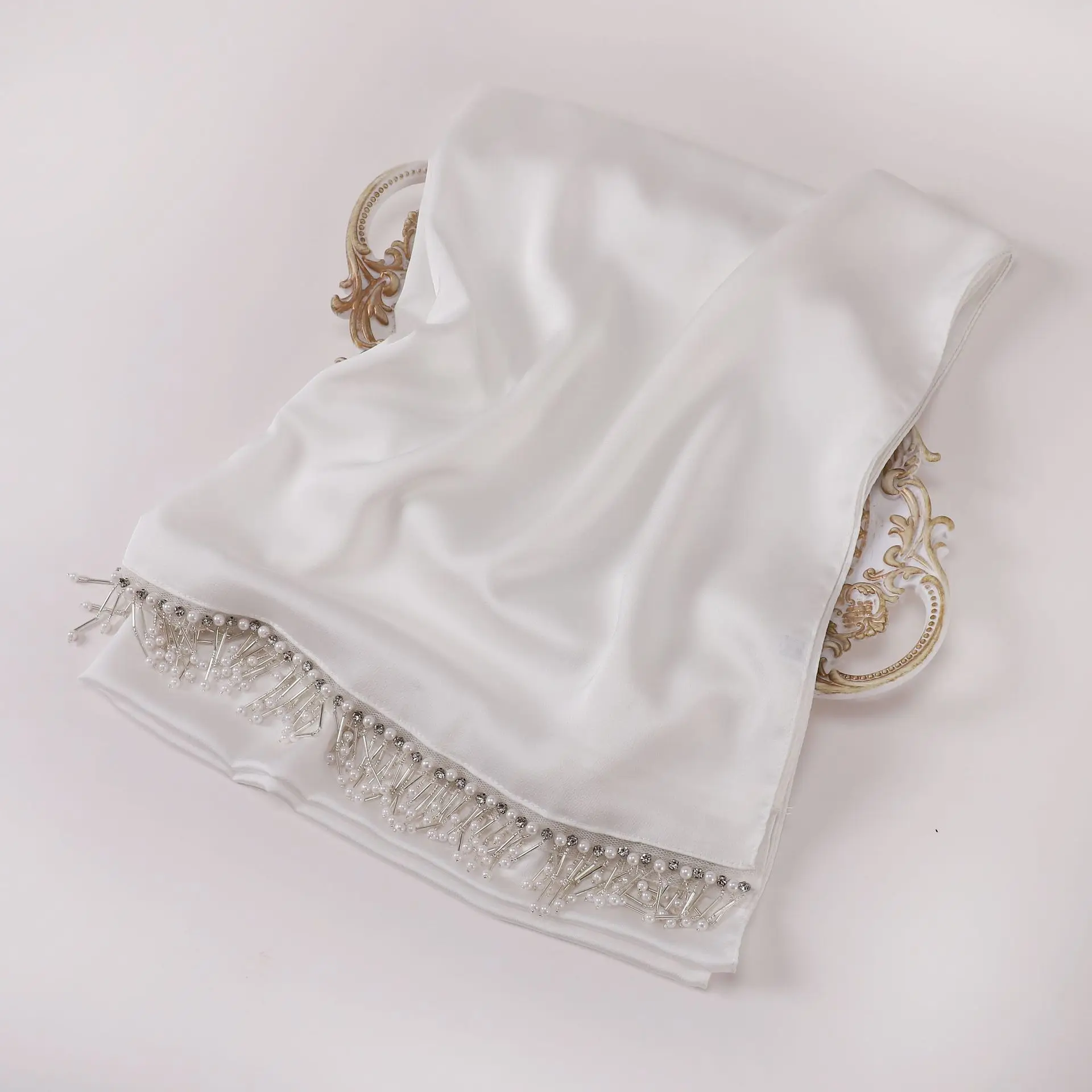 

Bubble Satin Scarf Beads Tassel Shawls Wrap Women Muslim Hijab Turban Headscarf Bandanas Headband Bufanda Foulard Turbante Mujer