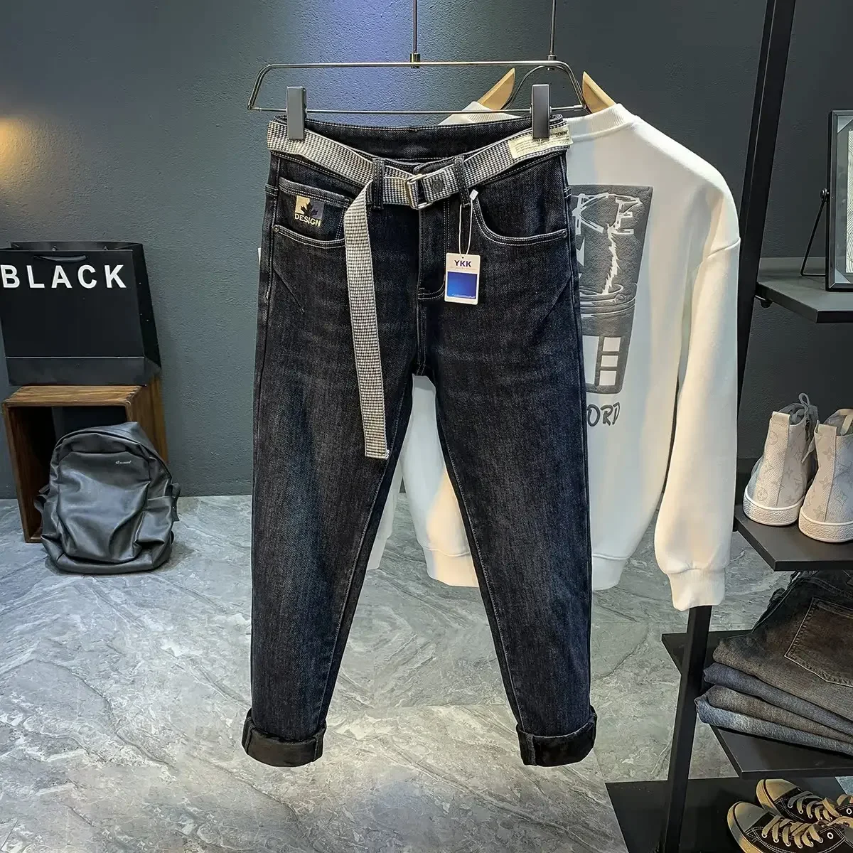 Jeans for men\'s high-end light luxury men\'s clothing, plush insulation, thick embroidered pants, winter skinny jeans men