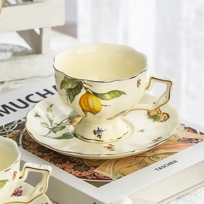 Vintage European-style Coffee Mug Afternoon Tea Set Tape Disc Teapot Kettle Lemon Pattern Porcelain Handle Cup Mugs Coffee Cups