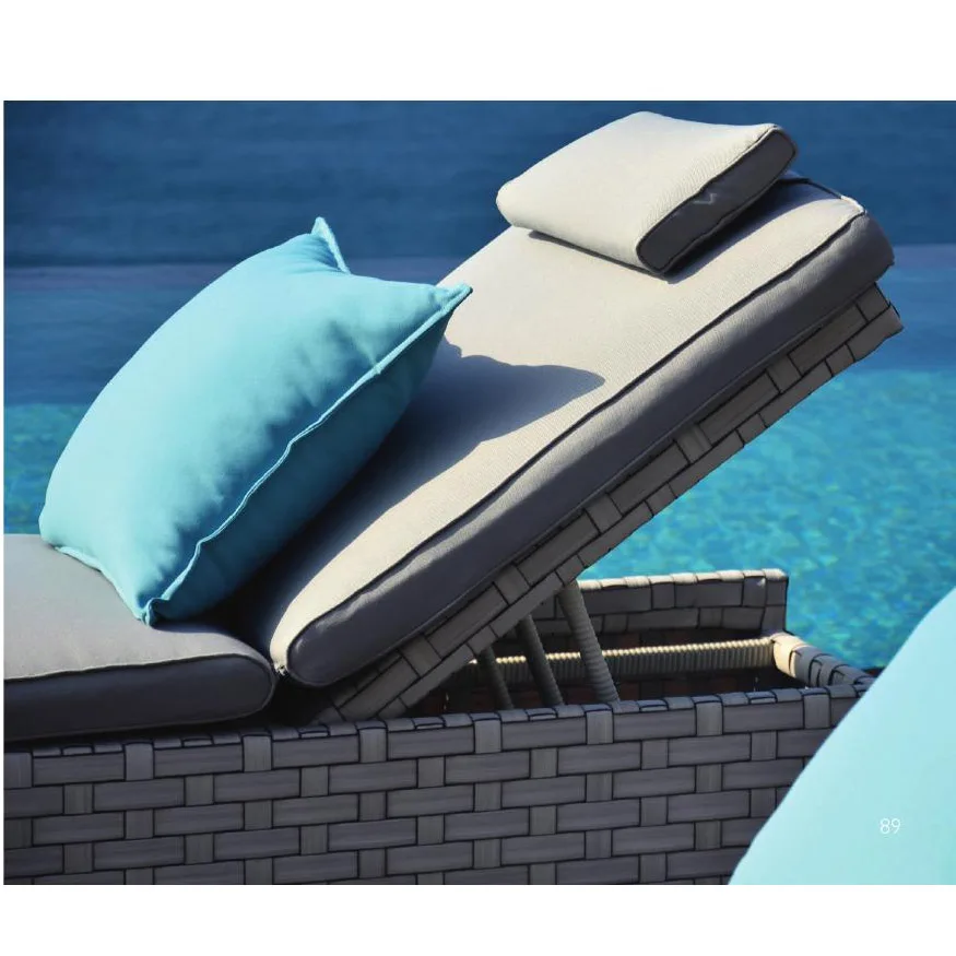 Daybed Outdoor Furniture Patio Rattan Chaise Lounge Chair Beach Sun Lounger Rattan / Wicker