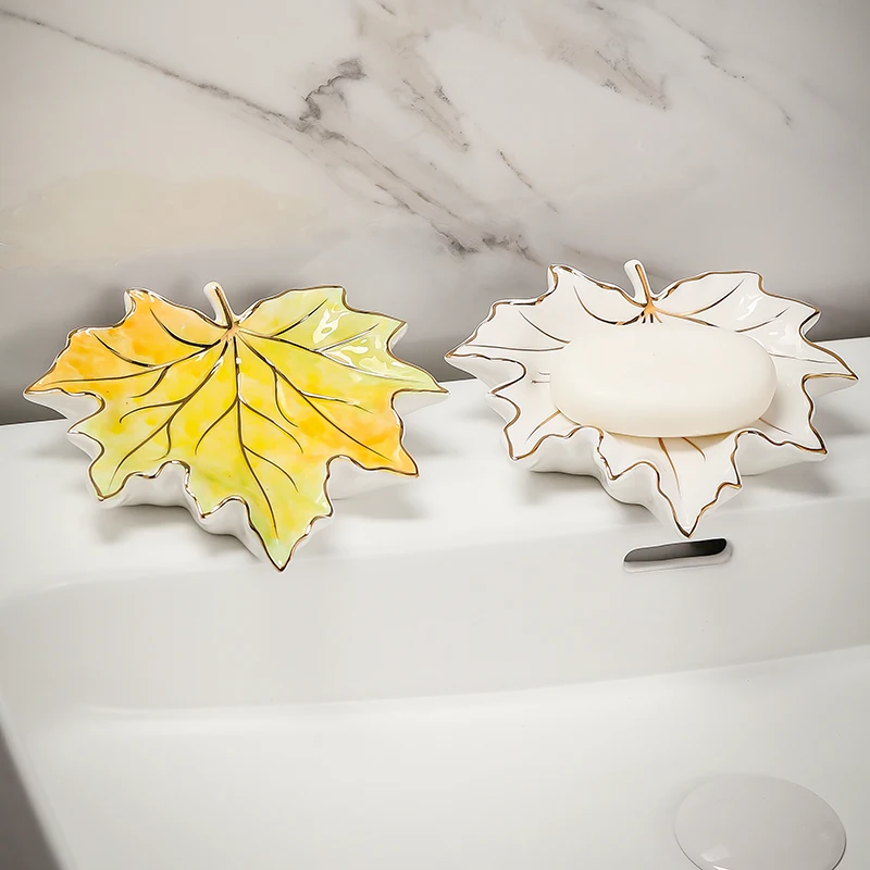 1pc Ceramic Maple Leaf Shaped Soap Box Bedroom Accessories Toilet Drain Soap Dish Kitchen Supplies Soap Holders for The Shower