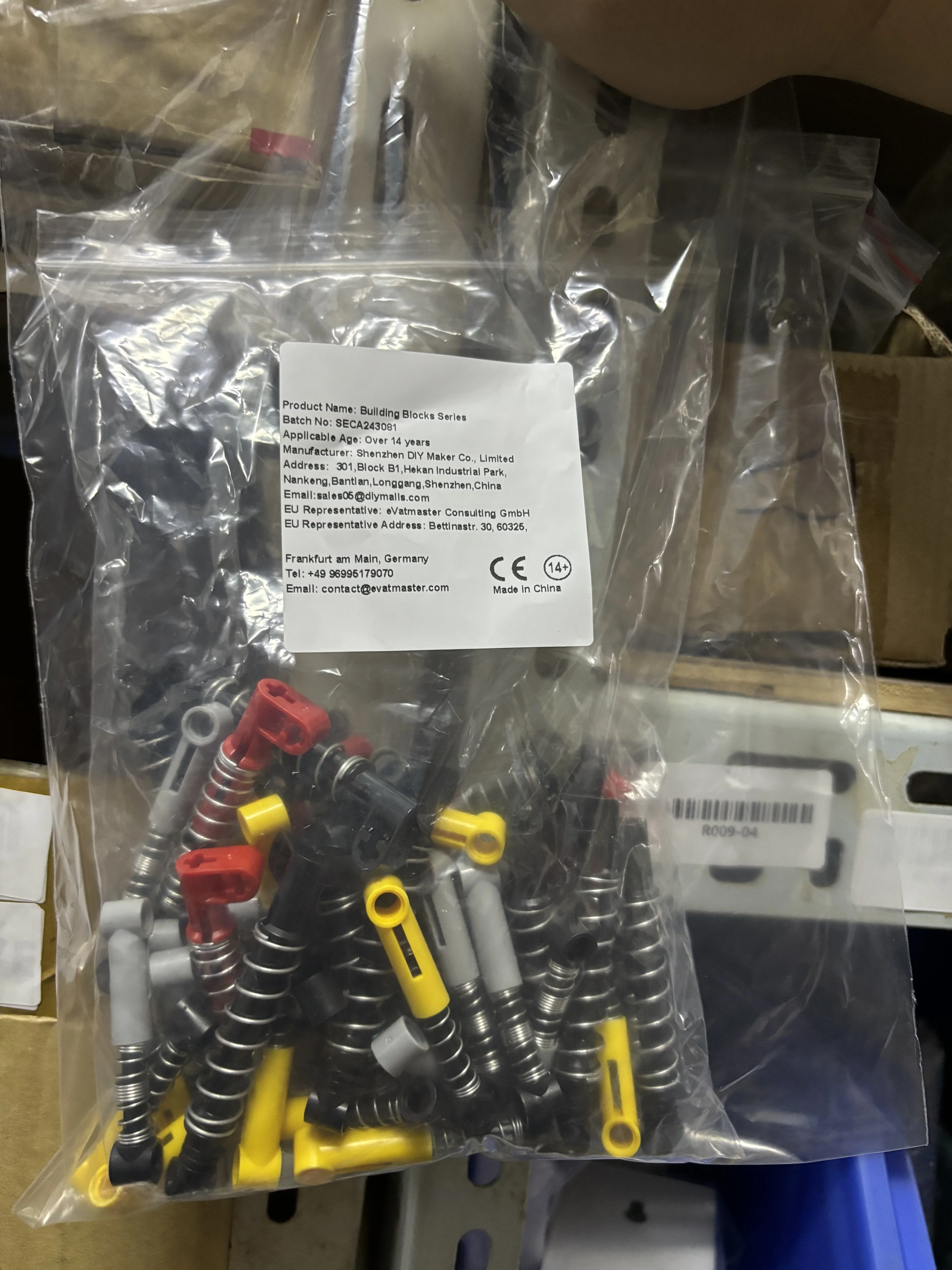 Chassi de carros rc elétrico, blocos de construção técnicos com tração nas quatro rodas, função de energia, motor ir, controle remoto, receptor, tijolos moc