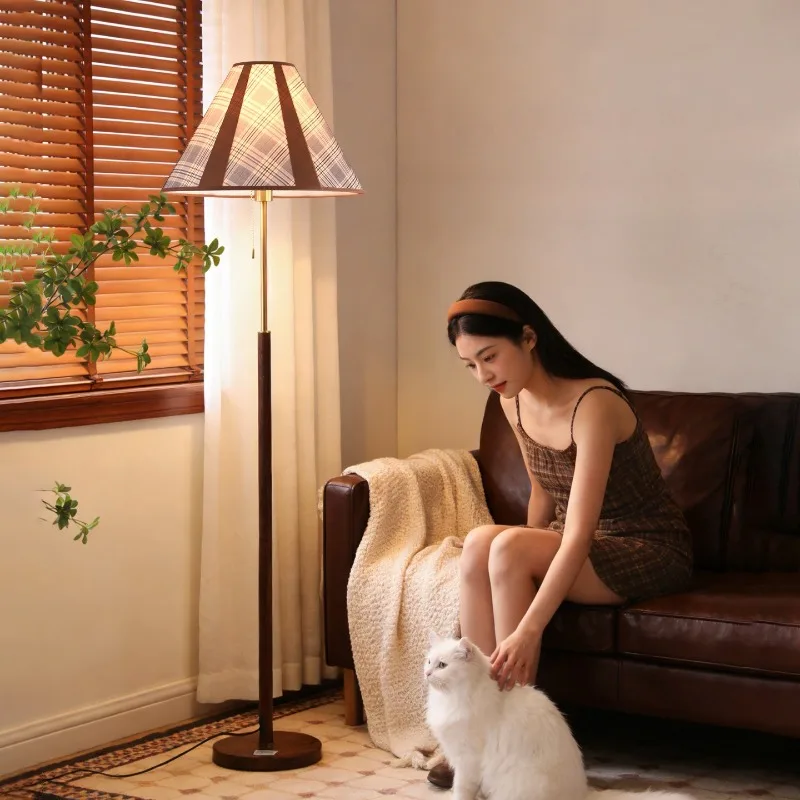 Mid Ancient Style Foyer Sofa Side Falling Floor Lights Retro Wabi Sabi Style Designer Bedroom Study Atmosphere Vertical Lights