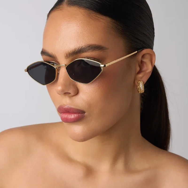 Wandern 3 stücke Mode Personalisierte Polygon Kleine Rahmen Anti Licht Gläser Multi Farbe Objektiv Metall Rahmen Shades UV400 Brillen.