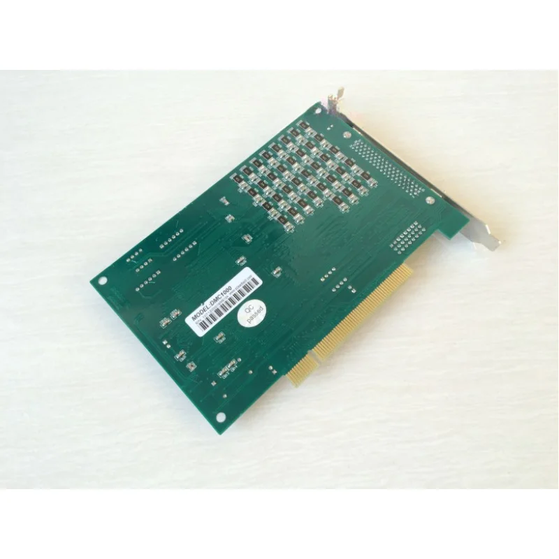 لبطاقة التحكم في الحركة Leadtech DMC1000 V1.1 PCI ذات 4 محاور، نبض 400 كيلو هرتز، محرك متدرج/مؤازر، منحنى S، 28 إدخال/إخراج