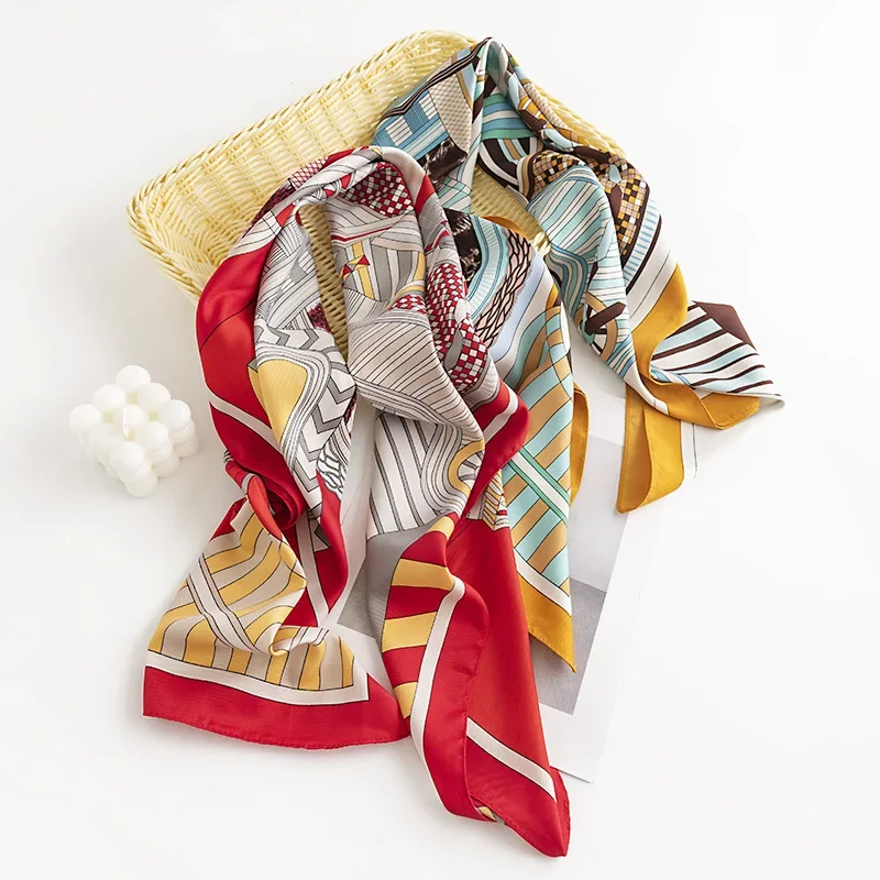 90*90 سنتيمتر الأزياء محاكاة وشاح حريري المرأة الربيع مباراة قميص مطبوعة أوشحة مربعة صغيرة المهنية الملابس والاكسسوارات