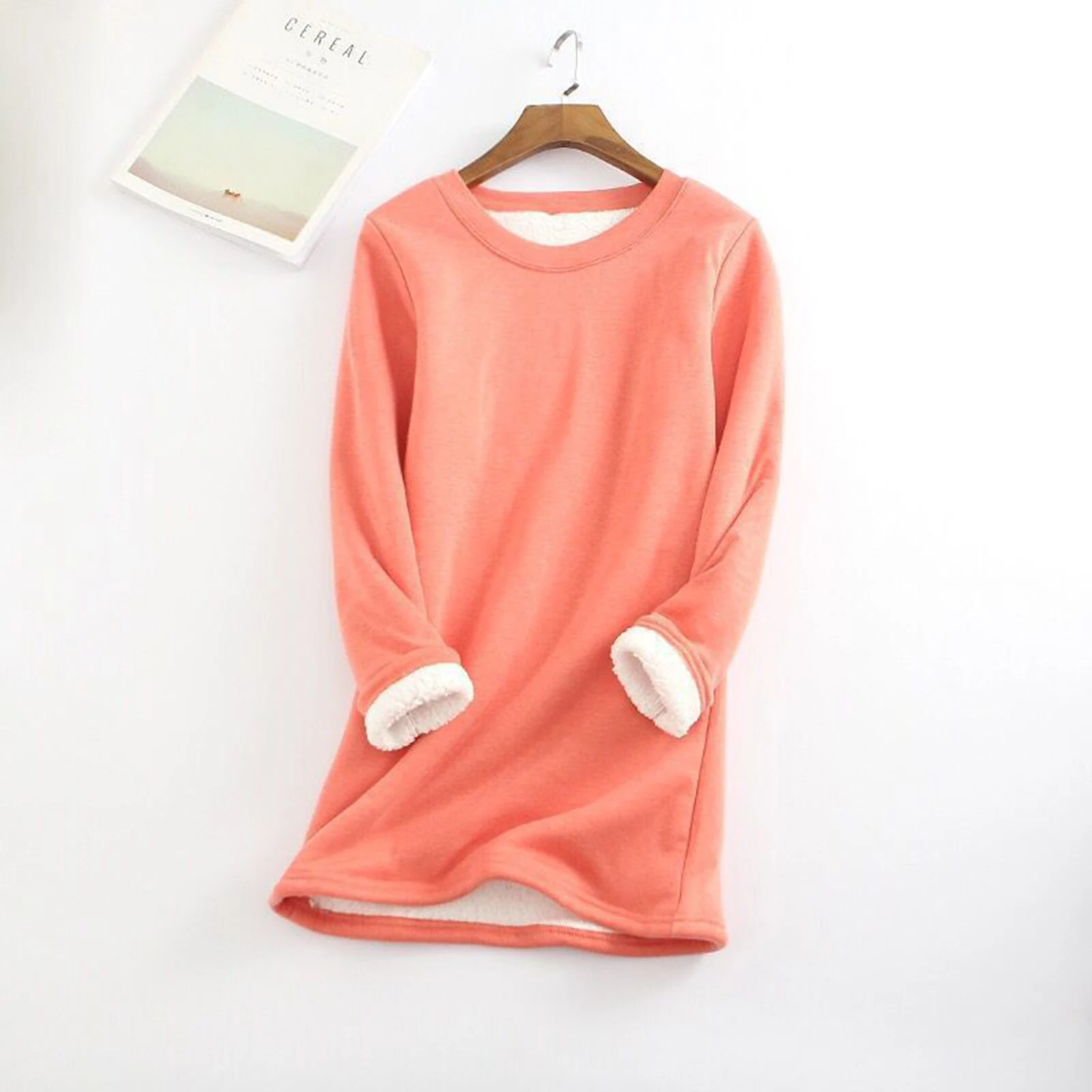 Women's Long Sleeve Round Neck Top Girl Pullover Oversize Sweater Suitable for Friends Gathering Wear