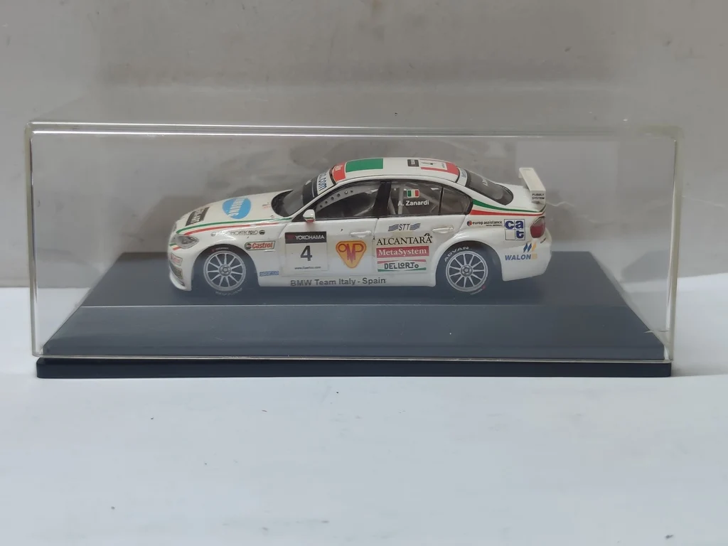 

Flaws Diecast 1:43 Scale Minichamps BMW 320si #4 BMW Rally Alloy Car Model Collectible Toy Gift Souvenir Display Ornament