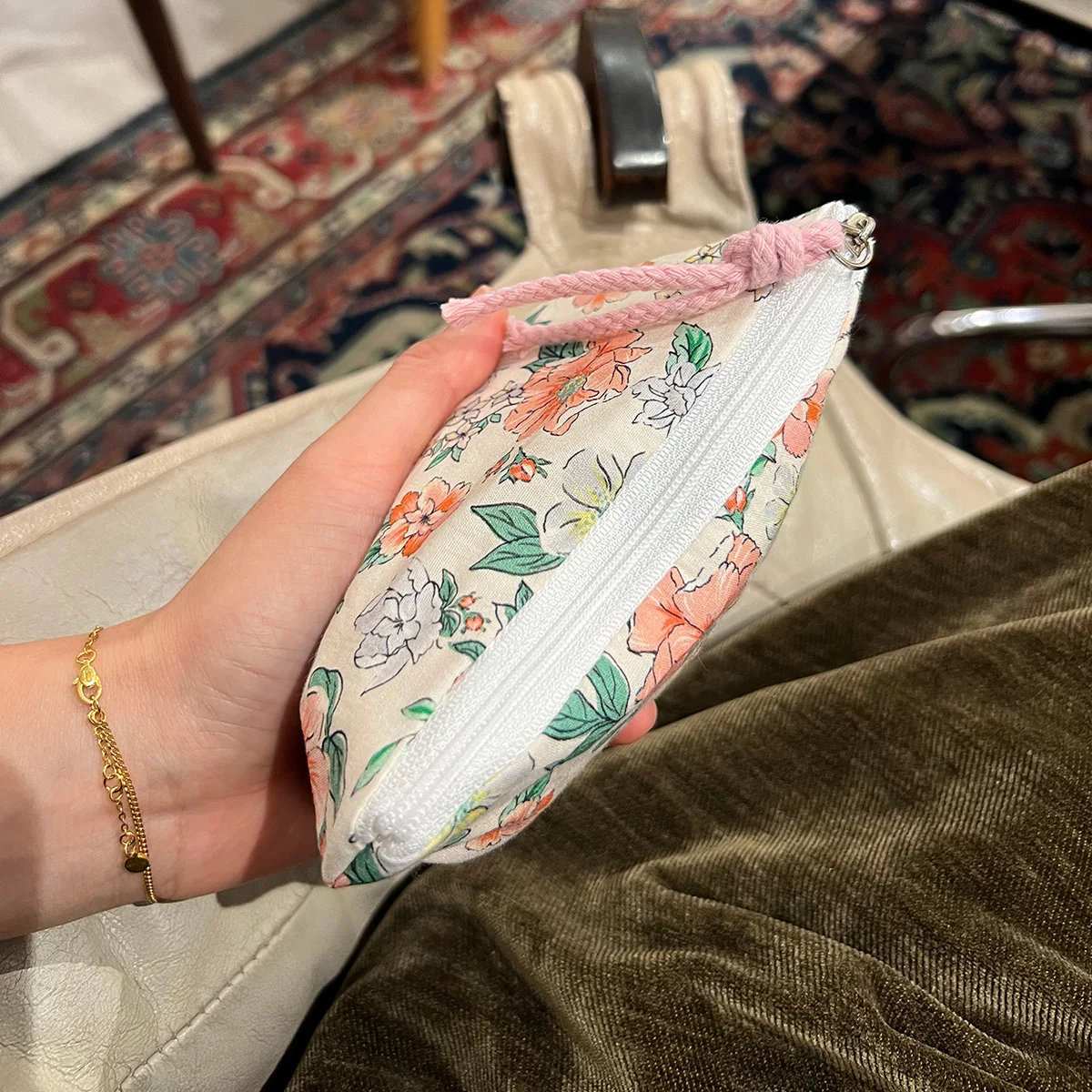 Floral Vintage Peony Chinese Style Lipstick Cushion Compact Sanitary Napkin Women Small Makeup Storage Bag