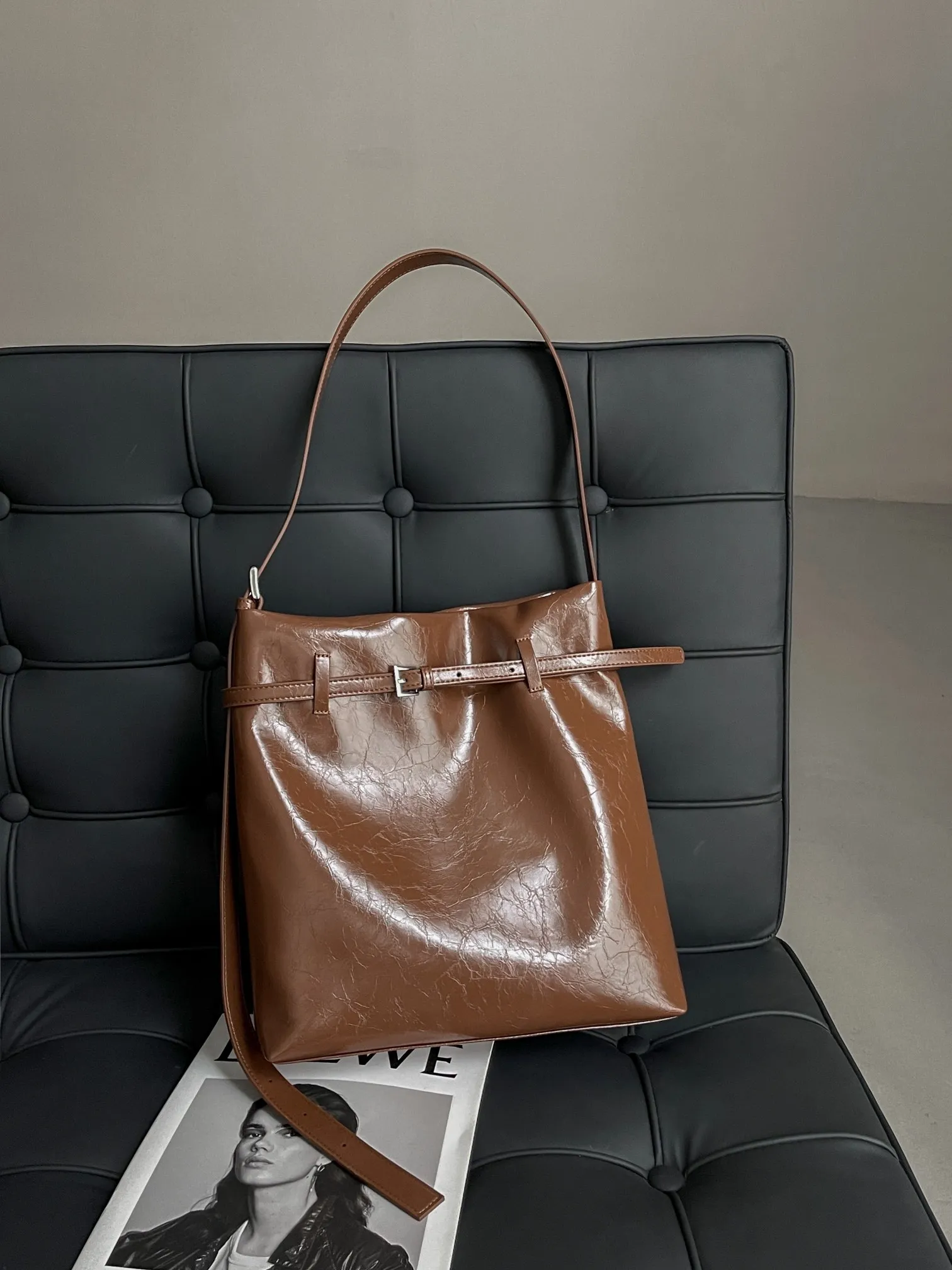 

Genuine Grade Leather Women's Shoulder Crossbody Bucket Bags Luxury Designer Brand Ladies Cowhide Underarm Bag for Woman New