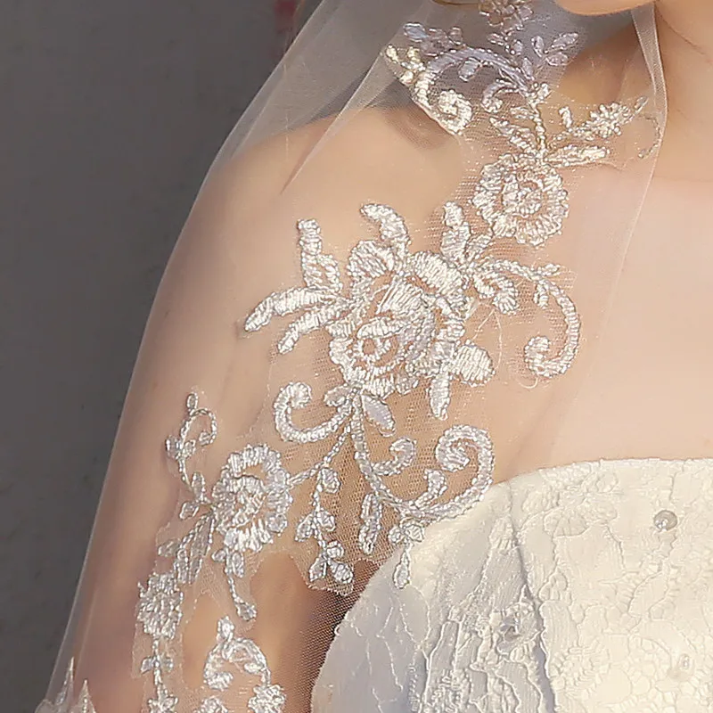 Short Wedding Veil Embroidered Glitter Wire Floral Lace Trim 2 Tier Appliqued Bridal Mesh Comb