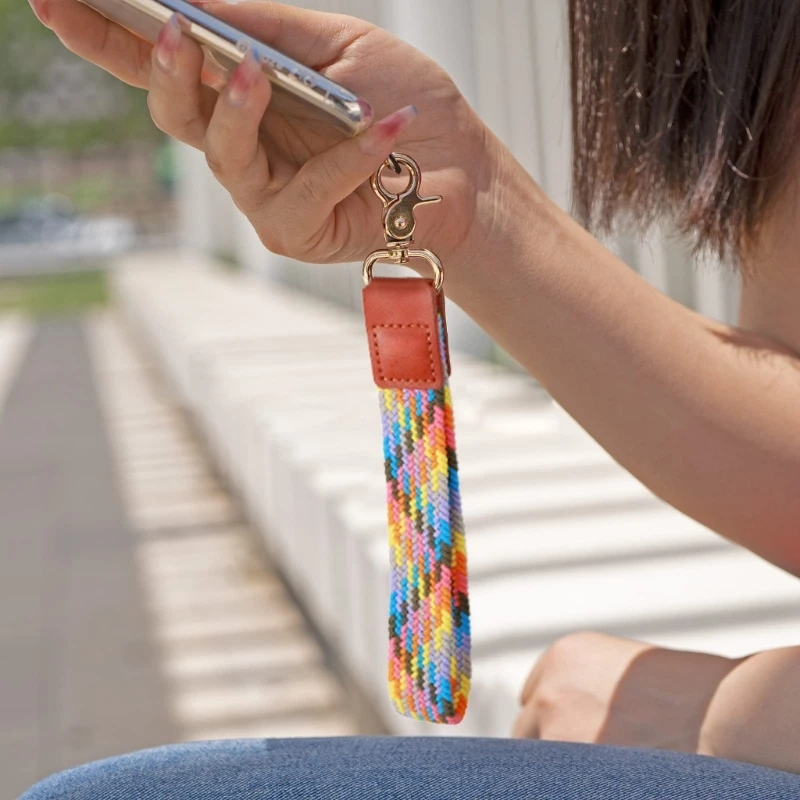 حامل سلسلة مفاتيح بحزام معصم لمفاتيح السيارة، والكاميرا، والهاتف، وشارة الهوية