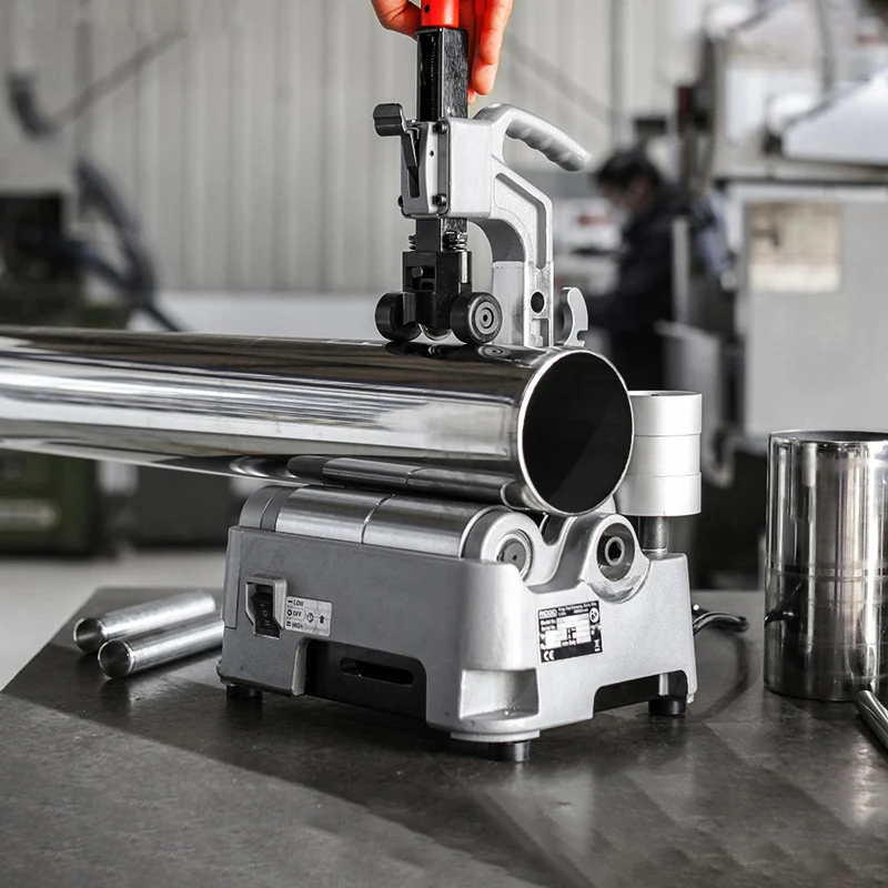 STR PC116 Electric Manual Pipe Cutter Engine Powered Gear-Driven Circular Saw for Stainless Steel/Aluminum Metal Pipe Cutting