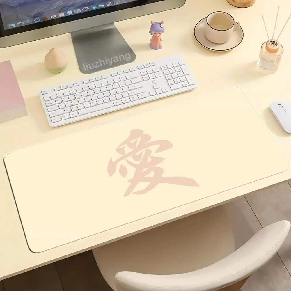 Tappetino per mouse con lettera cinese Amore Tappetino per tavolo da gioco per ufficio di grandi dimensioni Tappetini per tastiera con bordo antiscivolo in gomma XXL Tappetini da scrivania lunghi