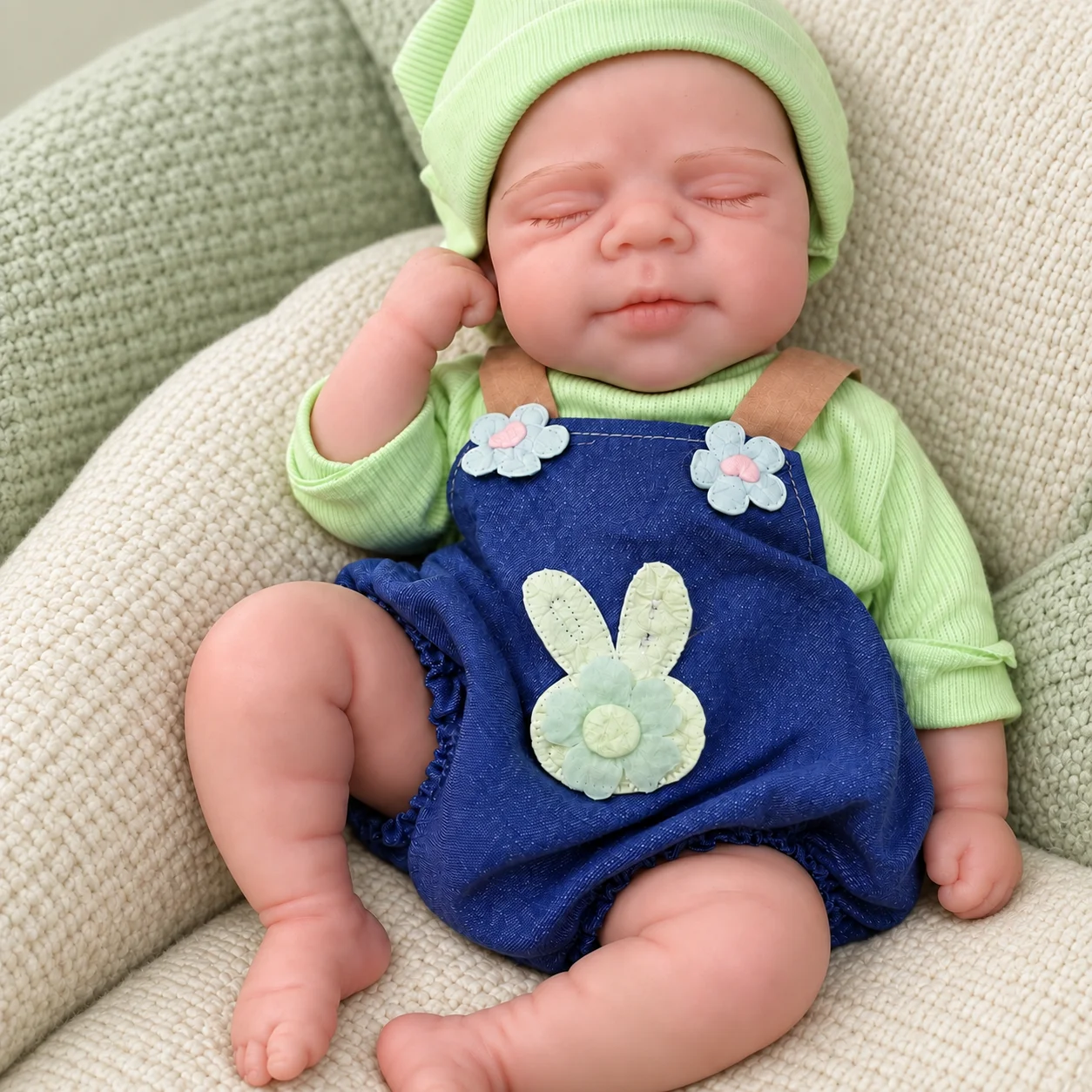 Healing Silicone Reborn Doll 18Inch Cuddly Washable Anatomically Correct Doll Random Clothing Loneliness Support Collection Toy