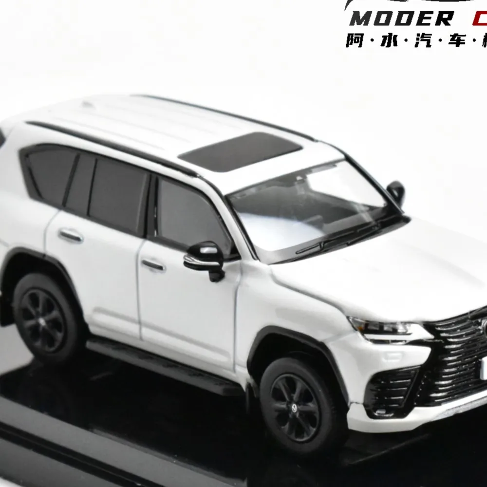 

Литая под давлением модель автомобиля HOBBY JAPAN HJ 1:64 для взрослых Hobby LX600