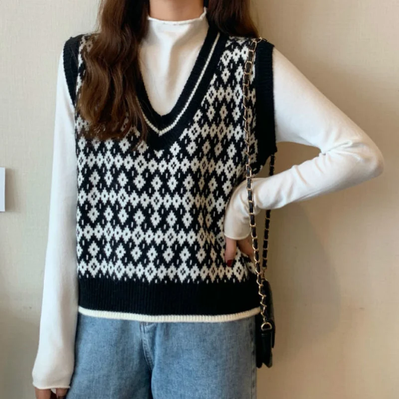 Women Sweater Vests Spring Autumn Fashion Female Casual Loose V-neck Knitted Waistcoat Sleeveless Pullover Tops Knit Vest